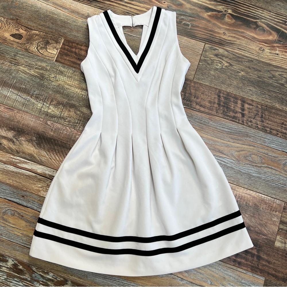 H&M White and Black Cheerleader Mini Dress Tailored Fit and Flare Size 4